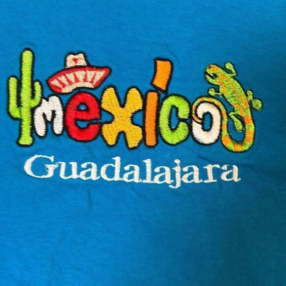 Guadalajara Mexico T-shirt - Men XL - Picture 2 of 6